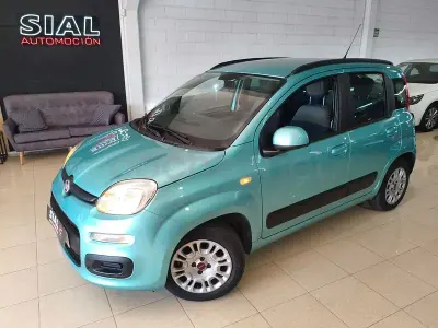 Usado Fiat Panda Lounge 69 CV (50 kW) 2014 Azul Utilitario