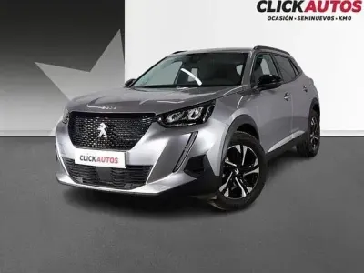 Usado Peugeot 2008 Allure 130 CV (95 kW) 2022 Gris SUV