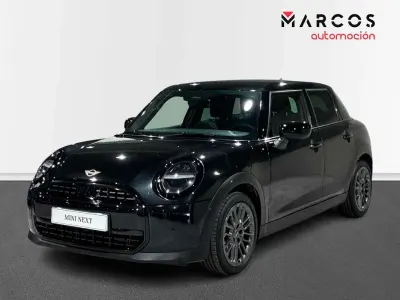 Usado Mini Cooper 114 kW (156 CV) 2025 Negro Utilitario
