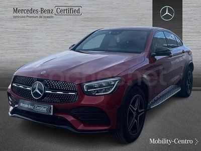 Usado Mercedes GLC220 AMG line 194 CV (142 kW) 2022 Hyacinth red  metallic paint Coupe