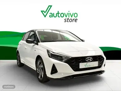 Usado Hyundai i20 100 CV (73 kW) 2023 Blanco Utilitario
