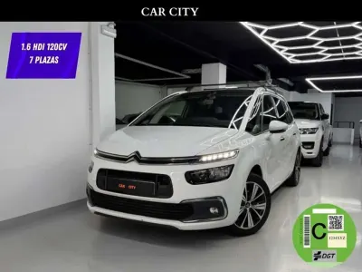Usado Citroën Grand C4 Picasso Feel 120 CV (88 kW) 2016 Blanco Monovolumen
