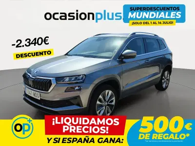 Usado Skoda Karoq Style 150 CV (110 kW) 2023 Gris SUV