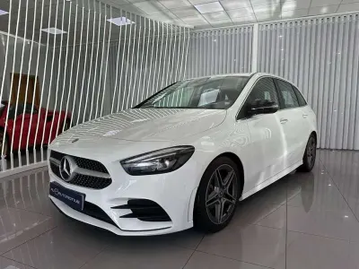 Usado Mercedes B200 150 CV (110 kW) 2020 Blanco Utilitario
