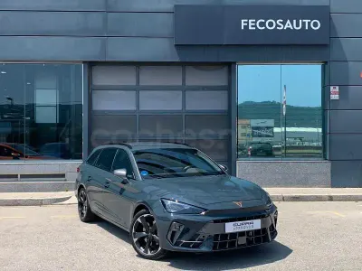Usado Cupra Leon 204 CV (150 kW) 2025 Gris / plata Familiar