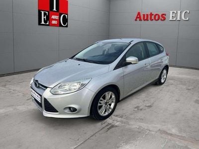 Usado Ford Focus S 125 CV (91 kW) 2013 Plateado Utilitario