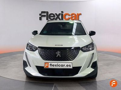 Usado Peugeot 2008 Allure 100 CV (73 kW) 2023 Blanco SUV