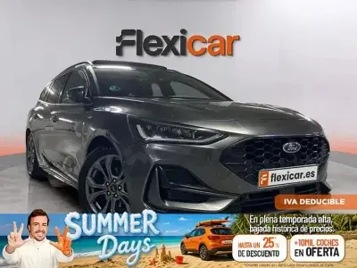 Usado Ford Focus ST-Line 125 CV (91 kW) 2024 Gris Familiar