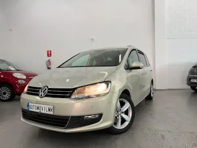 Usado VW Sharan Advance 140 CV (102 kW) 2014 Beige Monovolumen
