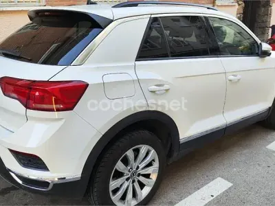 Usado VW T-Roc Advance 110 CV (80 kW) 2021 Blanco SUV