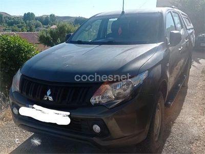 Usado Mitsubishi L200 154 CV (113 kW) 2016 Gris / plata Recogida