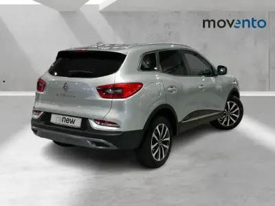 Usado Renault Kadjar LIMITED 140 CV (102 kW) 2022 Gris SUV