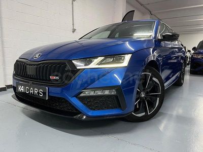 Usado Skoda Octavia RS 245 CV (180 kW) 2021 Azul Familiar