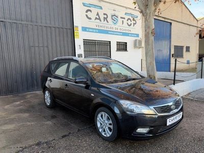 Negro Usado 2010 Kia Ceed Utilitario | 5999 € (Precio justo)