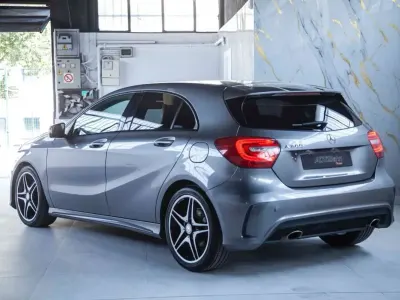 Usado Mercedes A200 AMG line 156 CV (114 kW) 2015 Gris Utilitario