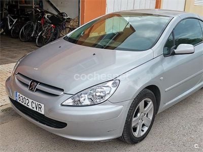 Usado Peugeot 307 CC 138 CV (101 kW) 2004 Blanco Descapotable