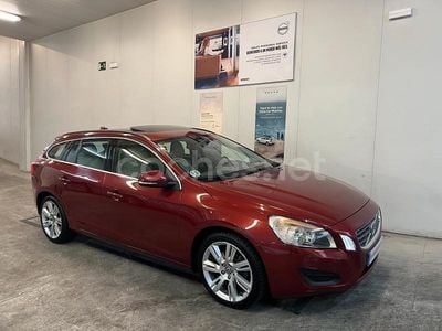 Granate Usado 2011 Volvo V60 Momentum Familiar | 8500 € (Precio justo)