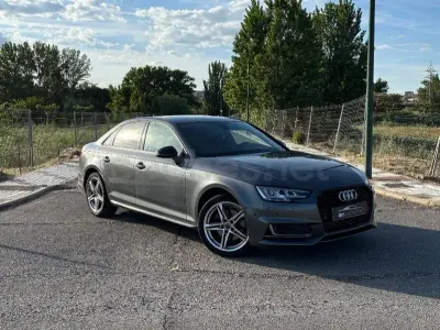 Usado Audi A4 S-Line 190 CV (139 kW) 2017 Gris / plata Berlina