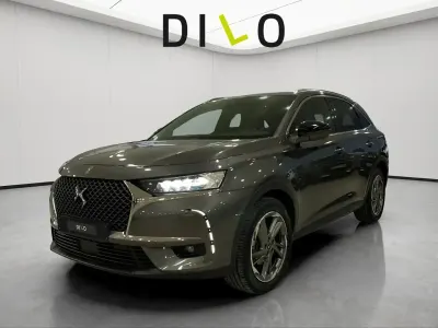 Usado DS Automobiles DS3 Crossback So Chic 180 CV (132 kW) 2019 Gris SUV
