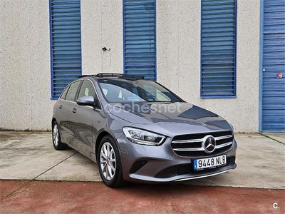 Usado Mercedes B180 122 CV (89 kW) 2019 Gris / plata Monovolumen