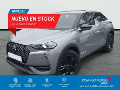 Usado Citroën DS3 PureTech 97 HP (71 kW) 2022 Cinzento Sedan
