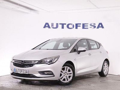 Usado Opel Astra Edition 110 CV (80 kW) 2015 Champagne Utilitario