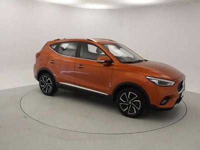 Usado MG ZS Luxury 107 HP (78 kW) 2023 Laranja Sedan