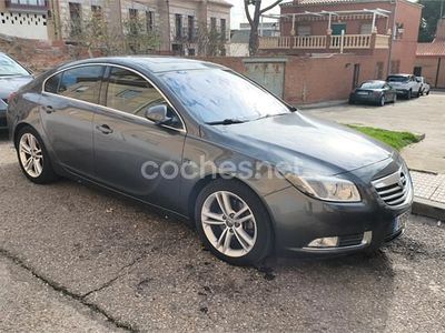 Gris / plata Usado 2011 Opel Insignia Sport Berlina | 5700 € (Precio justo)
