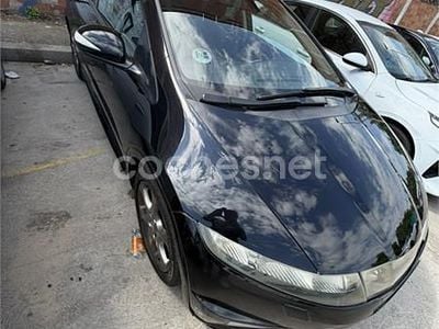 Usado Honda Civic Executive 140 CV (102 kW) 2007 Negro Berlina