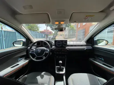Usado Dacia Sandero Essentiel 91 CV (66 kW) 2021 Blanco Berlina