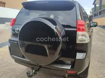 Usado Toyota Land Cruiser 173 CV (127 kW) 2011 Negro SUV
