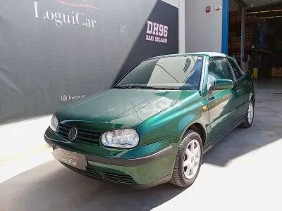 Occasion VW Golf Cabriolet Highline 100 ch (73 kW) 1999 Vert Cabriolet