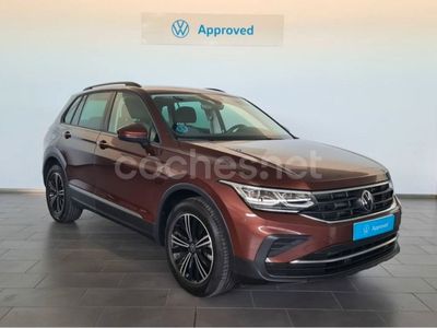 Usado VW Tiguan Life 150 CV (110 kW) 2023 Marrón SUV