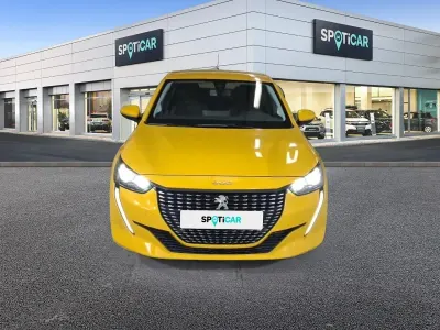 Usado Peugeot 208 Active 100 CV (73 kW) 2021 Dorado Utilitario