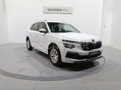 Usado Skoda Kamiq Selection 115 CV (84 kW) 2025 Blanco SUV
