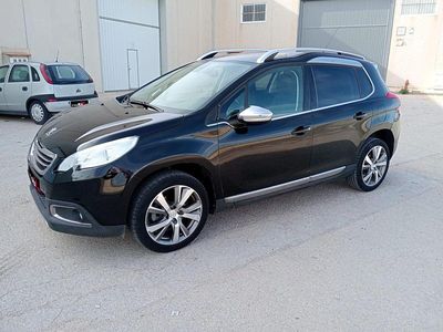 Negro Usado 2015 Peugeot 2008 Allure SUV | 9900 € (Precio justo)