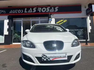 Usado Seat Leon 105 CV (77 kW) 2012 Blanco Familiar
