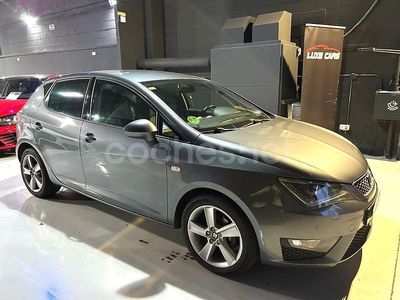 Usado Seat Ibiza FR 105 CV (77 kW) 2017 Gris / plata Berlina