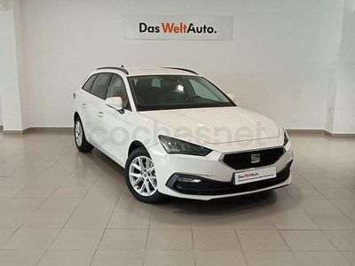 Usado Seat Leon Style 116 CV (85 kW) 2024 Blanco Familiar