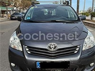 Käytetty Toyota Verso Advance 126 HP (92 kW) 2011 Harmaa Tila-auto