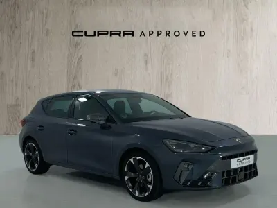 Usado Cupra Leon 150 HP (110 kW) 2025 Cinzento Sedan