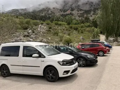 Usado VW Caddy Trendline 102 CV (75 kW) 2015 Blanco Monovolumen