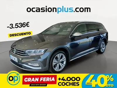 Usado VW Passat Alltrack 200 CV (147 kW) 2023 Gris Familiar