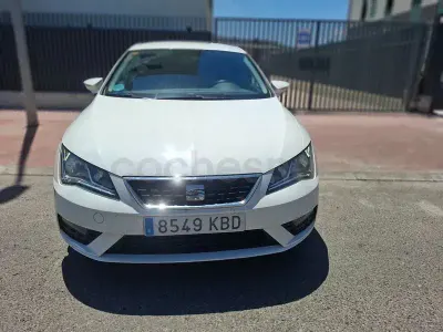 Usado Seat Leon Reference 90 CV (66 kW) 2017 Blanco Berlina