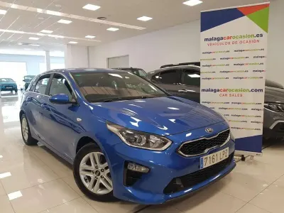 Usado Kia Ceed 120 CV (88 kW) 2021 Azul Utilitario