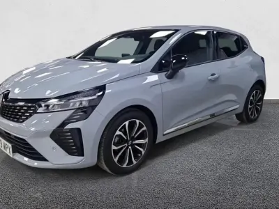 Usado Renault Clio Techno 90 CV (66 kW) 2024 Utilitario