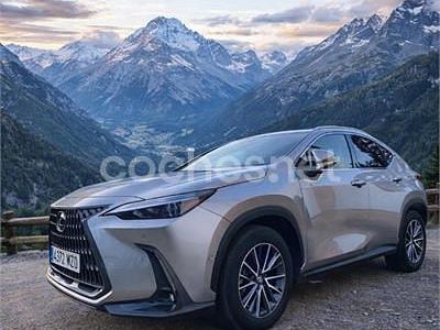 Usado Lexus NX450h+ Executive Line 306 CV (225 kW) 2022 Gris / plata SUV