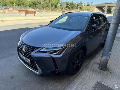 Usado Lexus UX Executive Line 184 CV (135 kW) 2019 Gris / plata SUV
