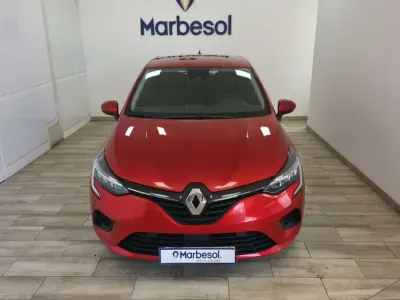 Usado Renault Clio Intens 91 CV (66 kW) 2022 Rojo Utilitario