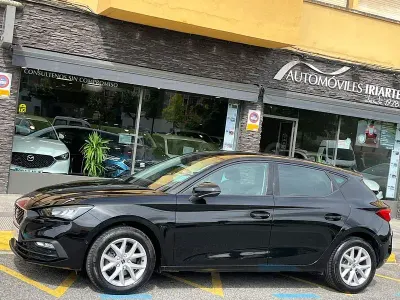 Używany Seat Leon Style 110 KM (80 kW) 2025 Czarny Sedan/Limuzyna